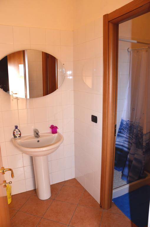 B&B 7 Camini San Giovanni Lupatoto Buitenkant foto