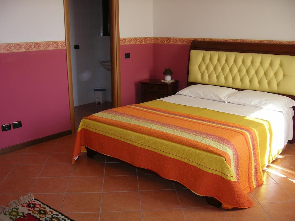 B&B 7 Camini San Giovanni Lupatoto Buitenkant foto